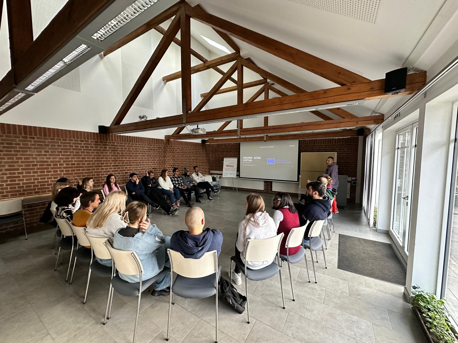 Erasmus+ Going Virtual - Online Methods for Youth Workers